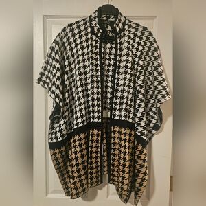 Kasper Black and White Houndstooth Poncho